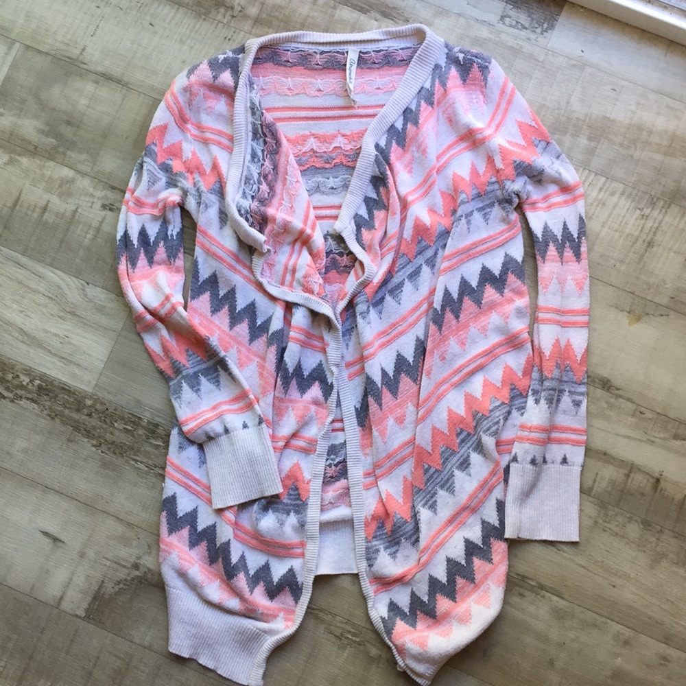 Aeropostale flowy Chevron  cardigan